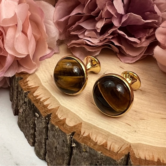 Elegant Round Brown & Gold Striped Tiger’s Eye Cufflinks - Picture 5 of 17